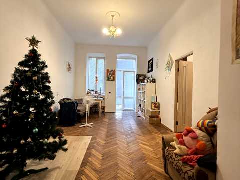 квартира за адресою Богдана Хмельницького вул., 64