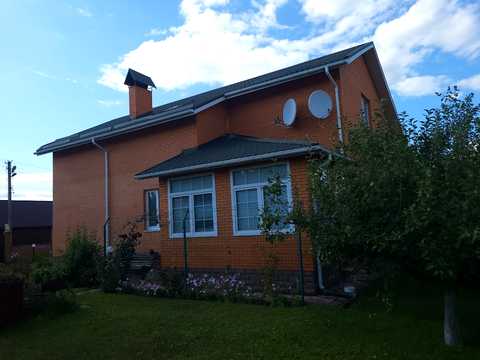 будинок за адресою с. Рожни, зелена