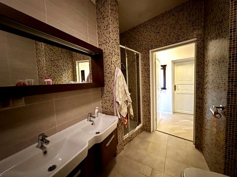 квартира за адресою Жупанатська пл., 1