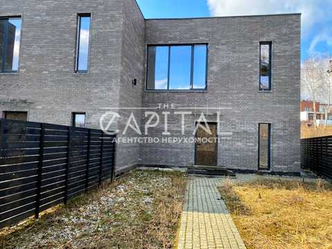 будинок за адресою с. Лісники, Вишнева вул., 32