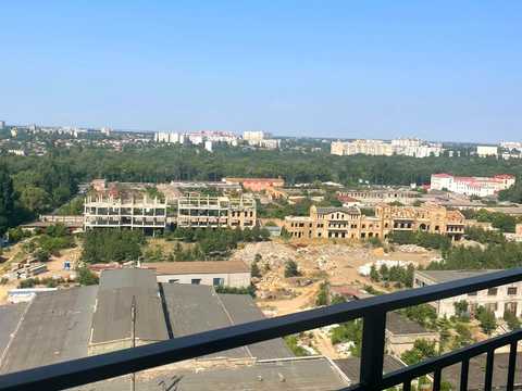 квартира за адресою Краснова вул., 1-В