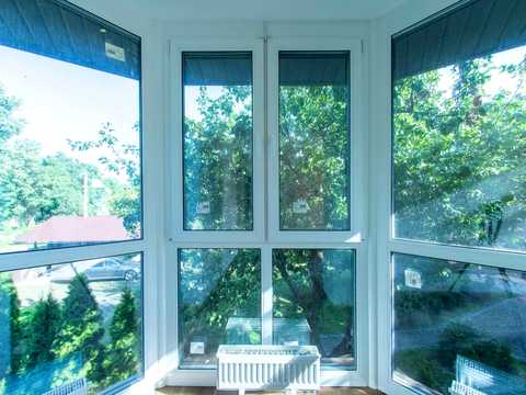 будинок за адресою с. Старі Петрівці, Князя Святослава