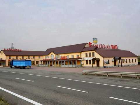 комерційна за адресою Академіка Глушкова просп., 1