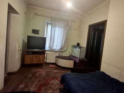 будинок за адресою Яворницького вул.