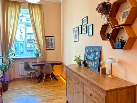 квартира по адресу Лютеранская ул., 6