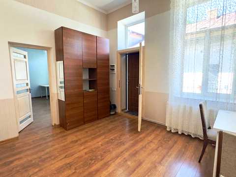 квартира за адресою Театральна вул., 50/1