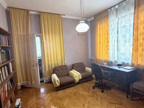 будинок за адресою Молодіжна, 46