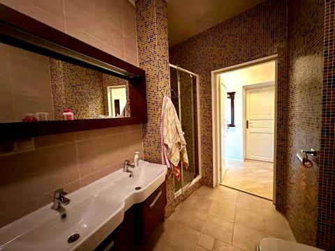 квартира за адресою Жупанатська пл., 1