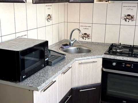 квартира за адресою Михайла Лушпи просп. (Космонавтів), 15