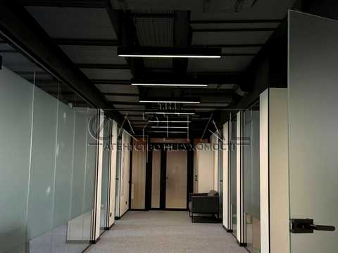 комерційна за адресою Генерала Алмазова вул. (Кутузова), 18