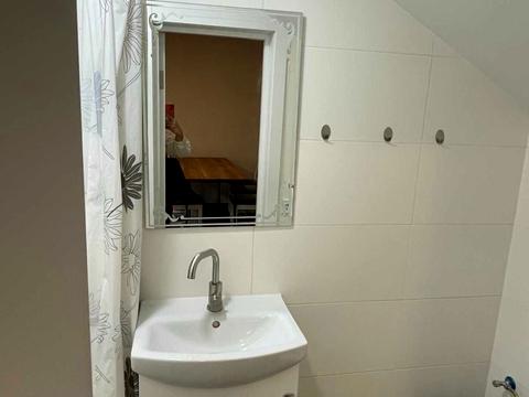 дом по адресу Незалежності України ул.