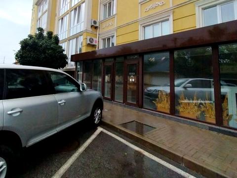 комерційна за адресою Миру вул., 27