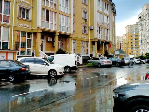 комерційна за адресою Миру вул., 27