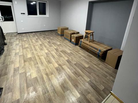 комерційна за адресою Миру вул., 27