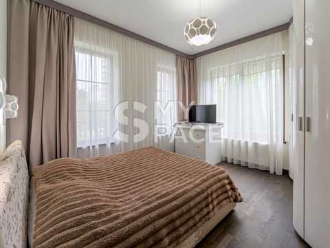 квартира за адресою Київ, Успішна вул., 18