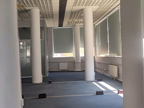 комерційна за адресою Донця-Захаржевського вул., 1/3