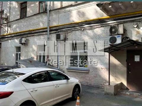 комерційна за адресою Володимира Сікевича вул., 12