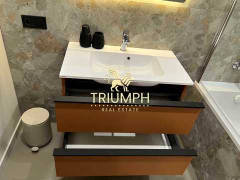 квартира за адресою Причальна вул., 8