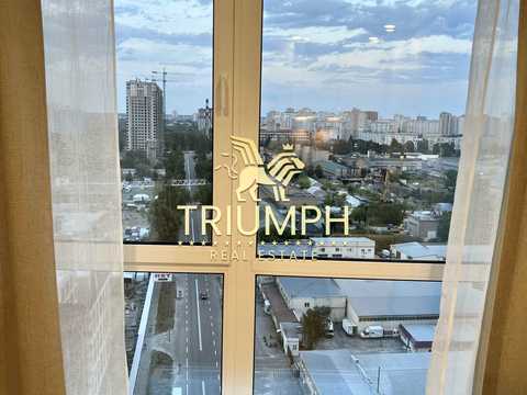 квартира за адресою Причальна вул., 8