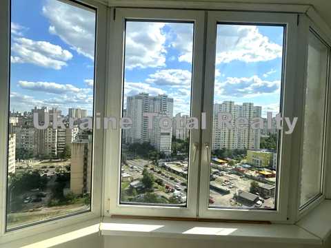 квартира по адресу Драгоманова ул., 1-А