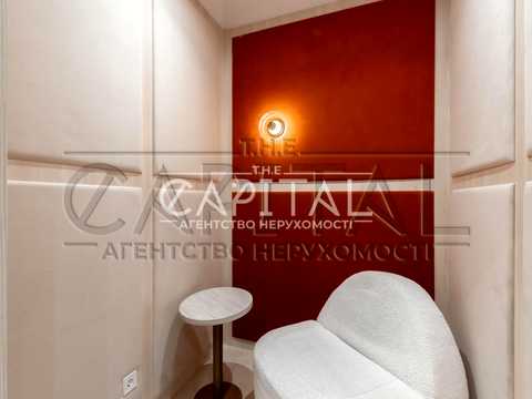 комерційна за адресою Буслівська вул., 12