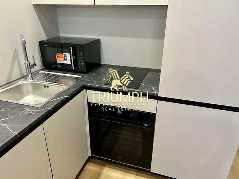 квартира за адресою Причальна вул., 8