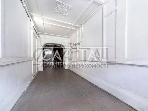 коммерческая по адресу Антоновича ул. (Горького), 17-А