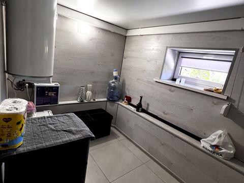 комерційна за адресою Бочарова вул., 55
