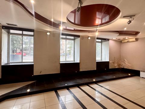 комерційна за адресою Рівне, Степана Бандери вул., 59