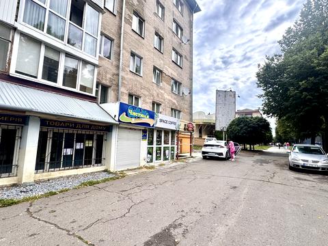 комерційна за адресою Рівне, Степана Бандери вул., 59