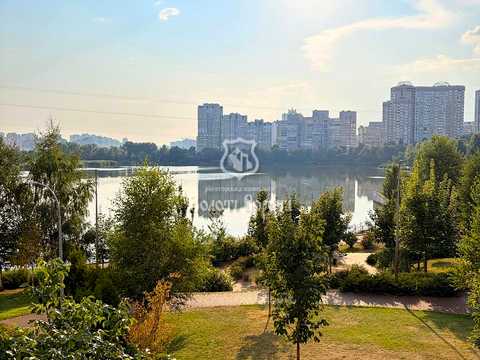 квартира по адресу Ревуцкого ул., 40-В