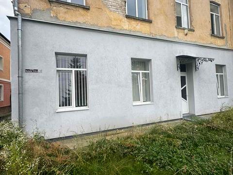 комерційна за адресою Воїнів УПА вул., 24