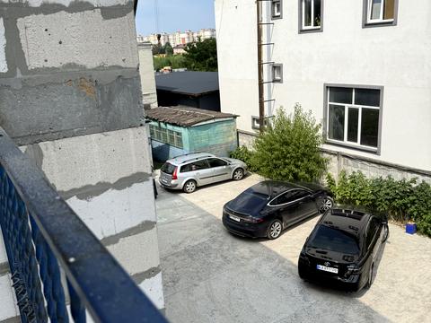 комерційна за адресою Білогородська, 5