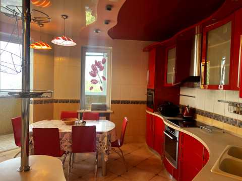 квартира за адресою Салютна вул., 1-Б