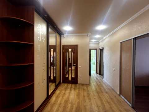 квартира за адресою Салютна вул., 1-Б