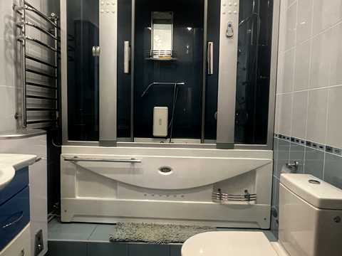 квартира за адресою Салютна вул., 1-Б