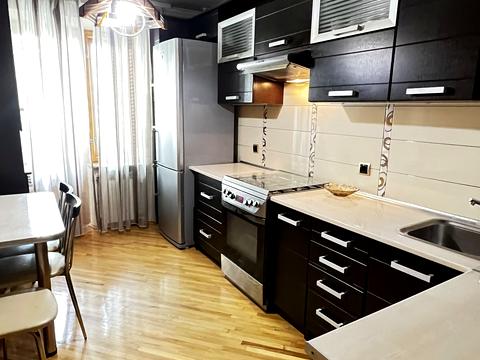 квартира за адресою Тролейбусна вул., 18