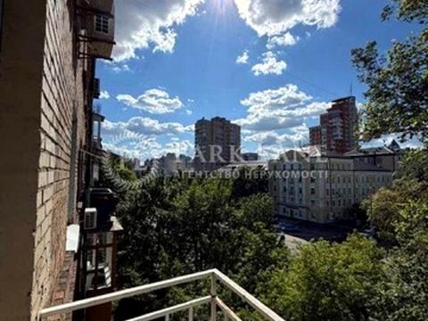 квартира за адресою Генерала Алмазова вул. (Кутузова), 1