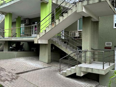 комерційна за адресою Михайла Донця вул., 2-А