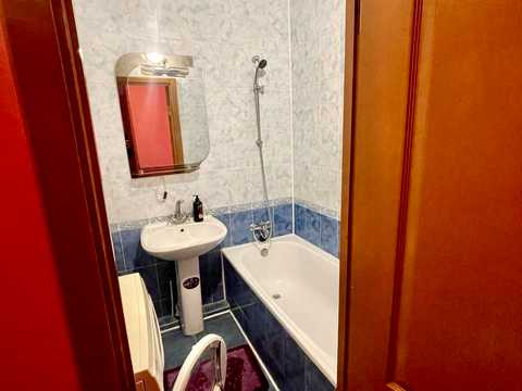 квартира за адресою Рівне, Кулика і Гудачека вул. (Макарова), 10