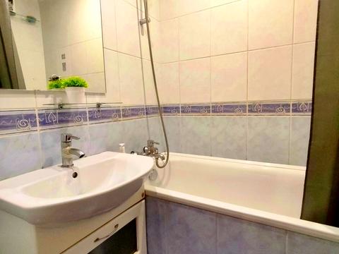 квартира за адресою Академіка Грушевського вул., 42