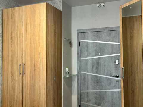квартира за адресою Сім'ї Кульженків вул. (Петра Дегтяренка), 37