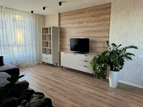 квартира за адресою Європейського Союзу просп. (Правди), 45-А
