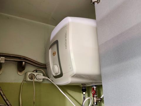 квартира за адресою Академіка Грушевського вул., 42