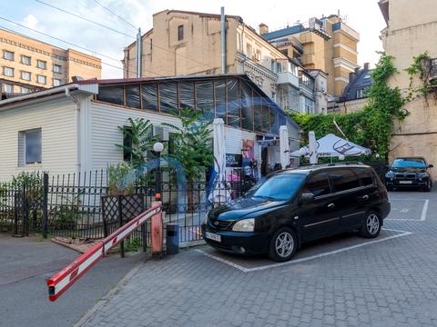 коммерческая по адресу Саксаганского ул., 38-а