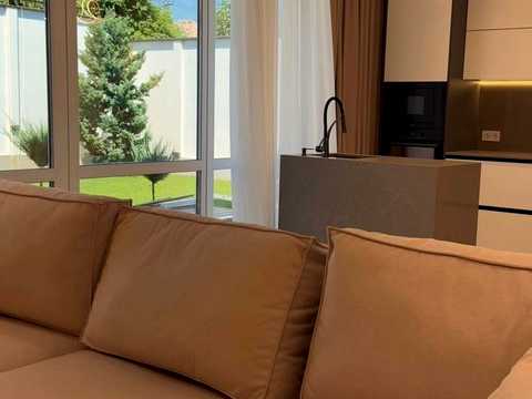 будинок за адресою Юрія Коваленка вул., 7