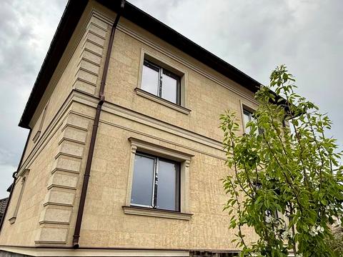 будинок за адресою Петра Лещенка вул. (Комінтерну)