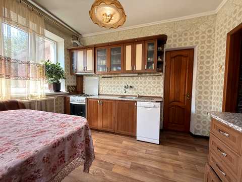 будинок за адресою Свято-Покровська вул. (Леніна)