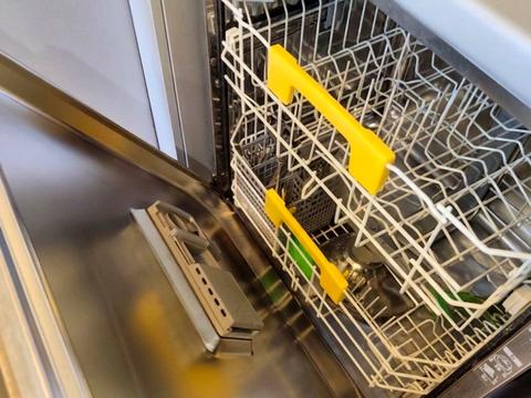 квартира за адресою Академіка Грушевського вул., 42
