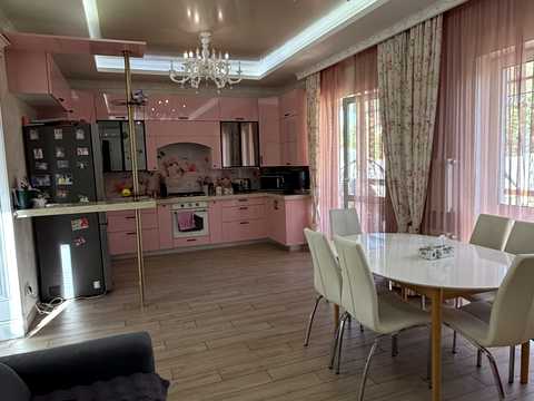будинок за адресою Лісова вул.